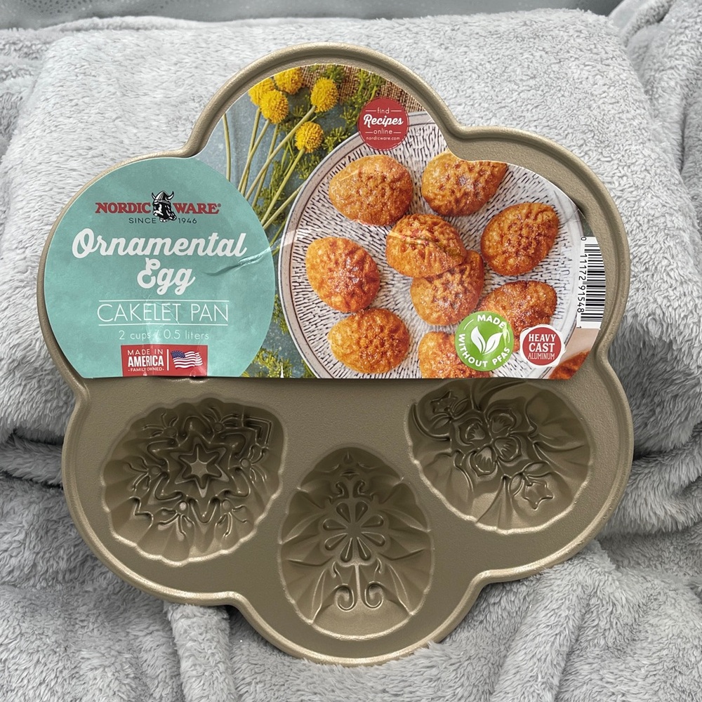 Nordic Ware Ornamental Egg Cakelet Pan - Elegant Gold